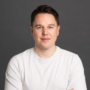 e030mjj0bqf upj12gh37 dafdaf833215 512